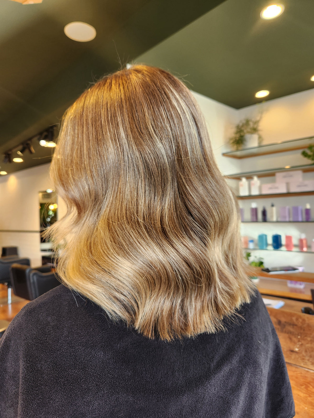 BLONDES & BALAYAGE