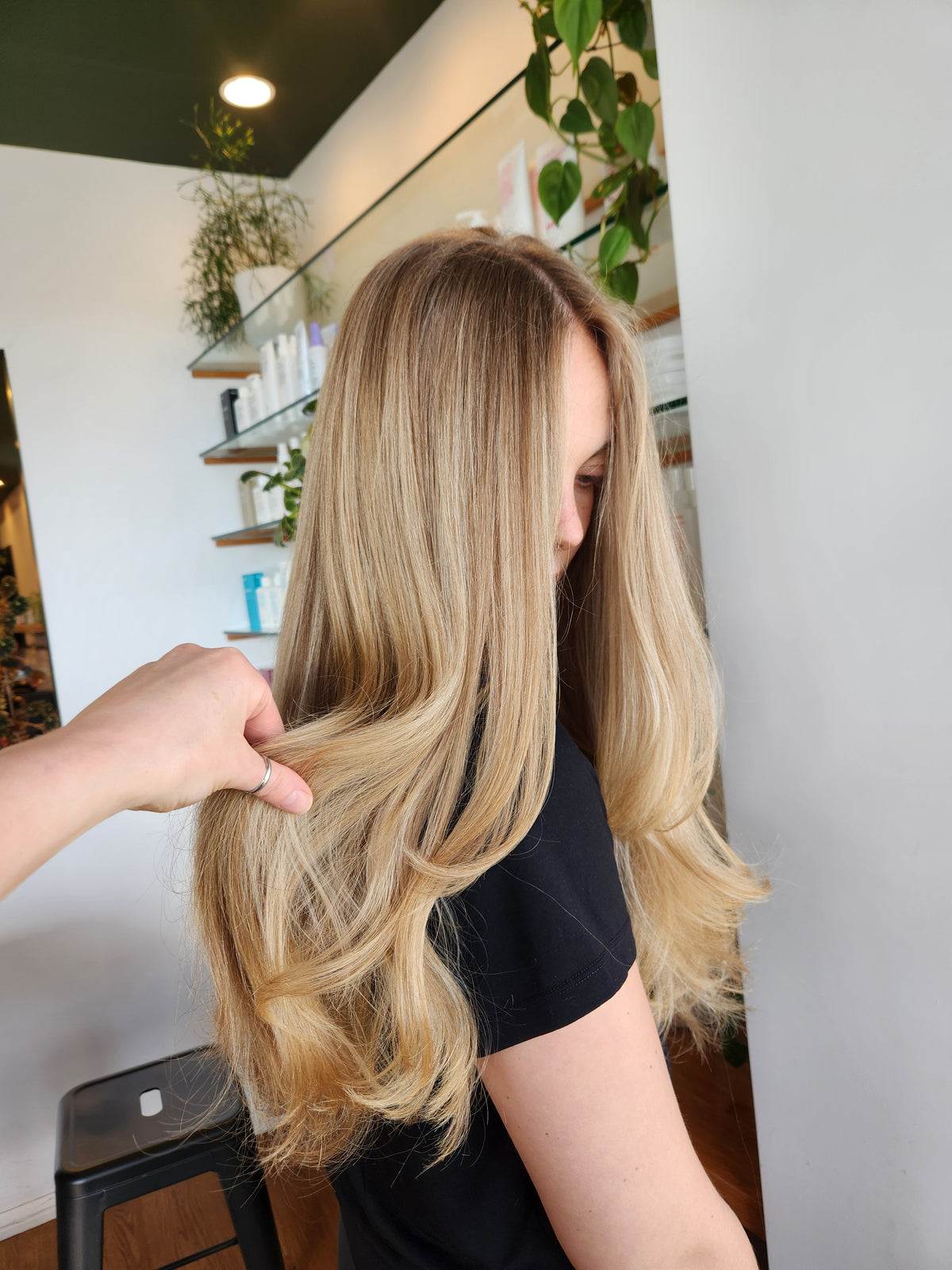 BLONDES & BALAYAGE